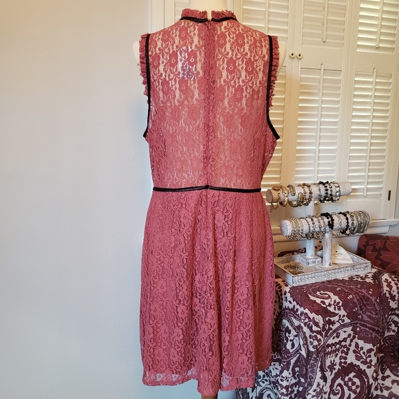 Forever 21 Lace Dress - Picture 2 of 5